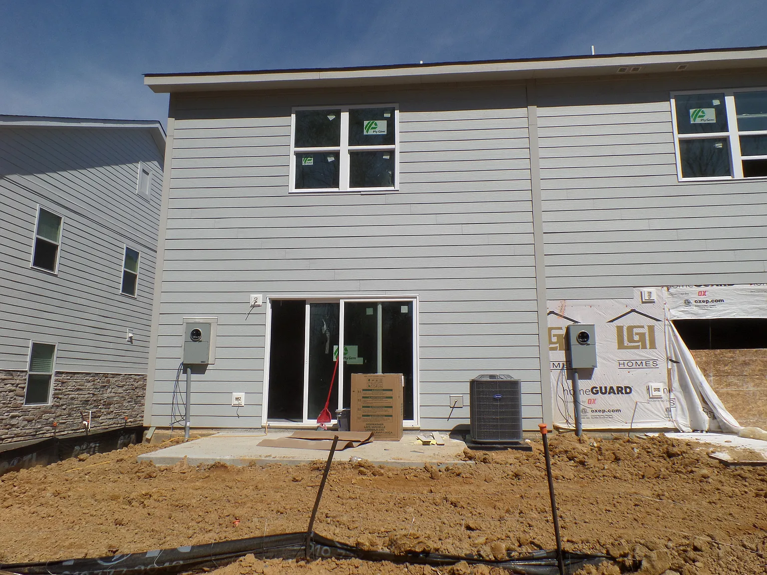 3 bed, 2.5 bath, 1880 sqft, $2,050 — Photo 3