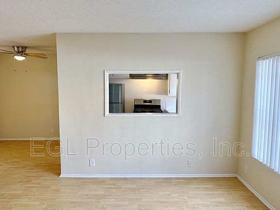 4th image of 1006 N Orange Grove Ave APT 4