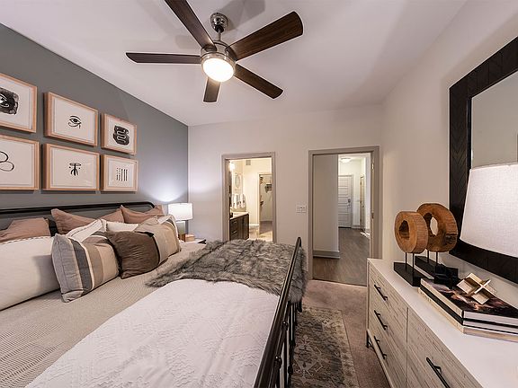 3rd image of 1900 Chapman Ave APT 312
