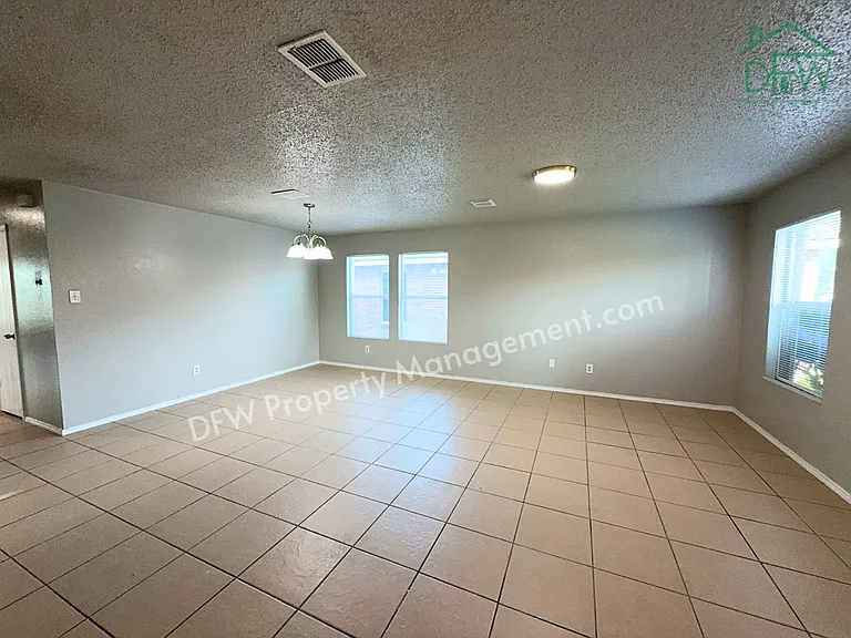 3952 Golden Horn Ln — Photo 3