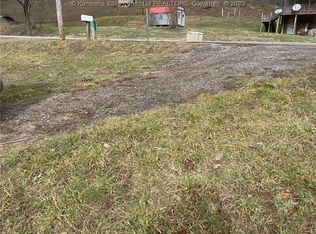 13278 Clay Rd, Newton, WV 25266