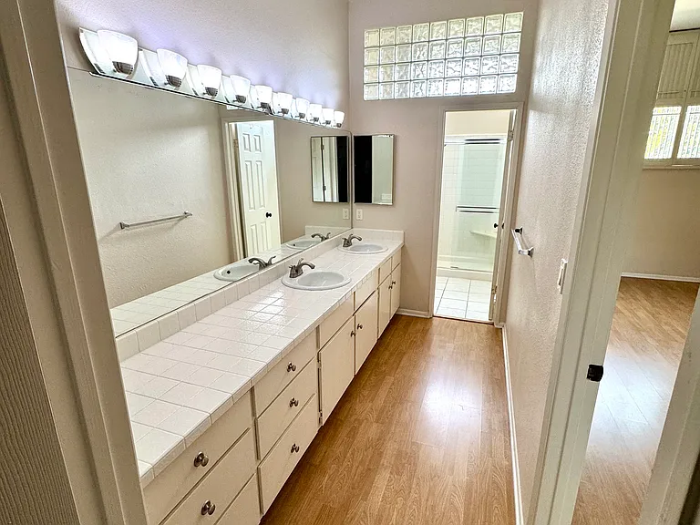 4664 Willis Ave #4 — Photo 12