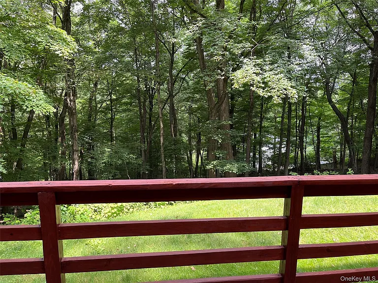 85 Paulding Dr — Photo 10
