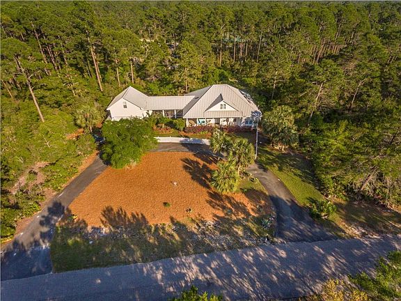 4th image of 300 Magnolia Bay Dr