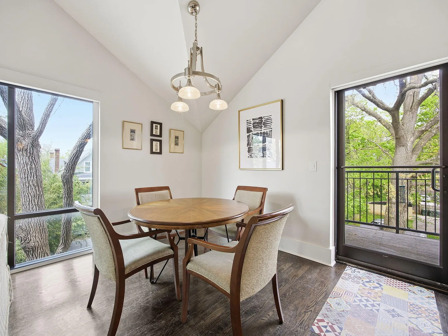 2 bed, 2.0 bath, 1102 sqft, $2,500 — Photo 4