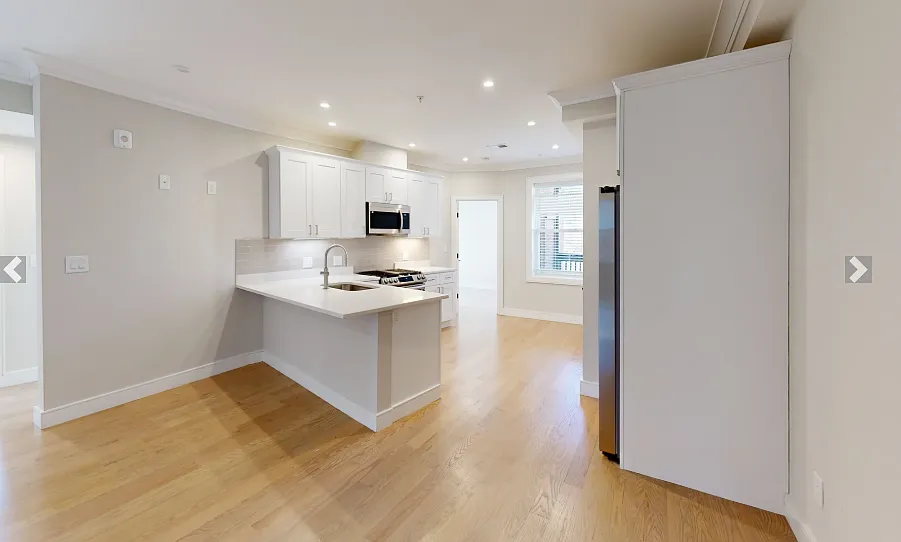 4 bed, 1100 sqft, $5,695 — Photo 2