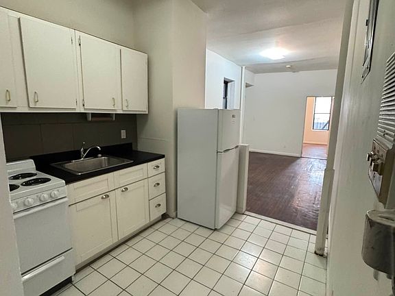 5th image of 316 E 49th St APT 1e