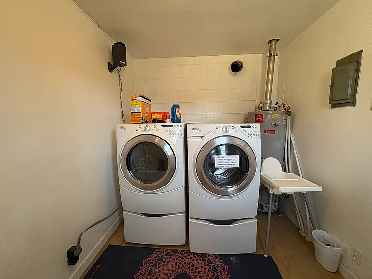 170 E 100 N #6 — Photo 24