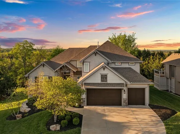 8106 Millridge St, Lenexa, KS 66220