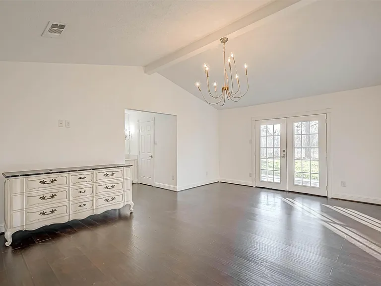520 E Castle Harbour Dr — Photo 12