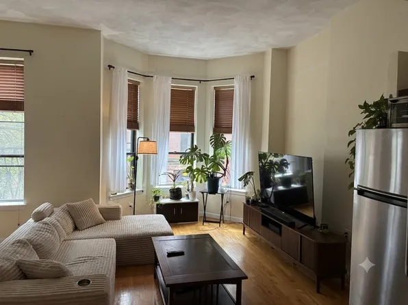 147 Worcester St APT 5, Boston, MA 02118