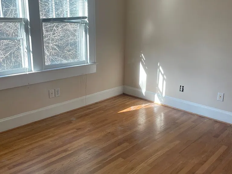 626 S Mendenhall St — Photo 8
