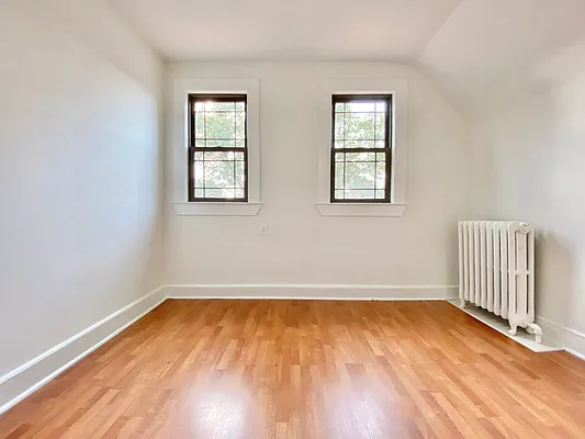 Rented by Capri Jet Realty Corp | media 11