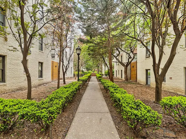 2158 35th St APT 4G, Astoria, NY 11105