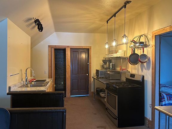 5th image of 59460 Main St