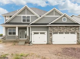 2052 Rosewood St, Lino Lakes, MN 55014