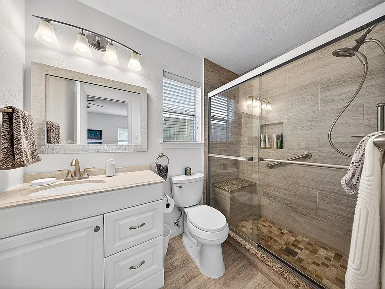 1318 Dennis St — Photo 17