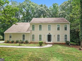 3884 Hunting Ridge Dr SW, Lilburn, GA 30047