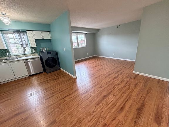 3rd image of 11910 Tarragon Rd APT L