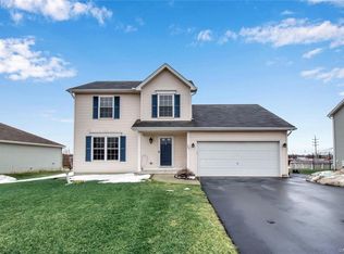 327 Pleasant View Dr, Lancaster, NY 14086