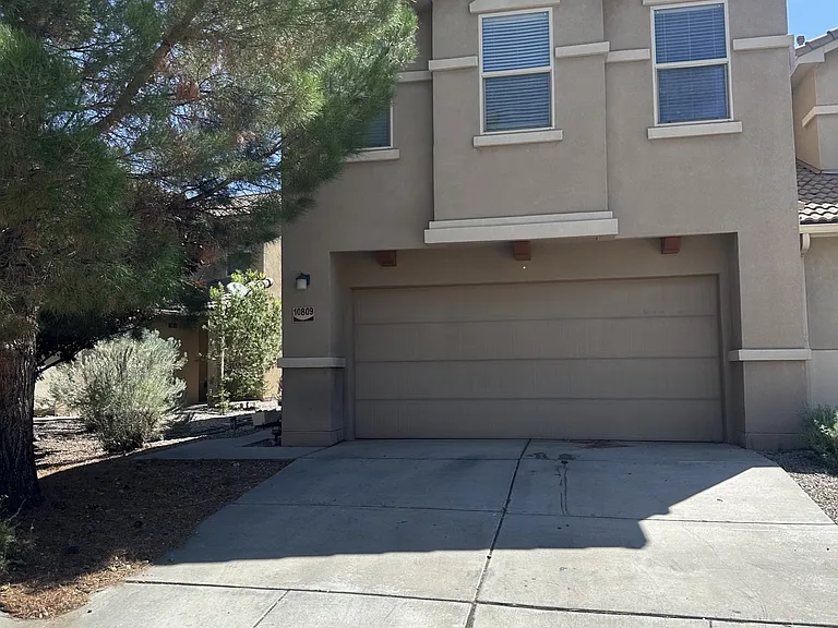 10809 Fort Point Ln NE — Photo 1