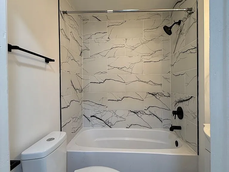 523 N Alton Ave — Photo 13
