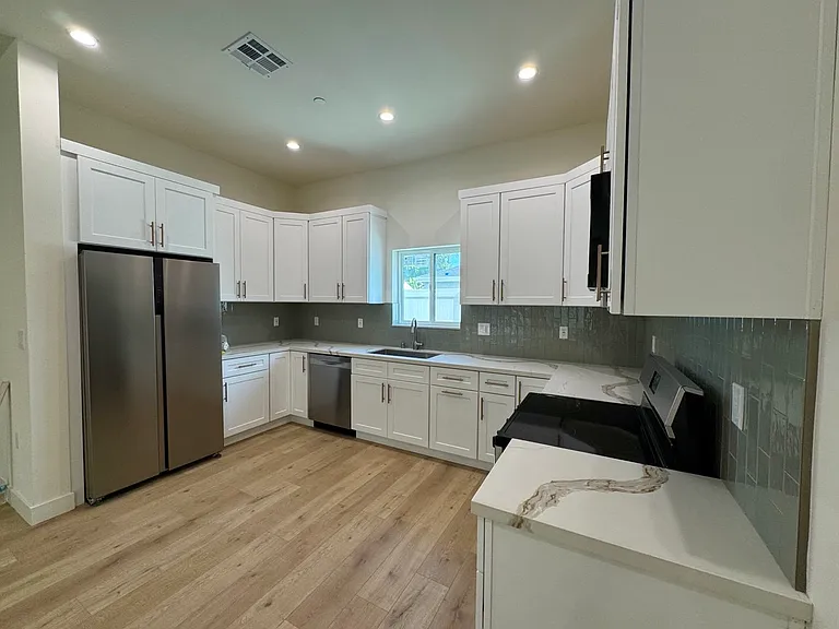 8351 Tunney Ave — Photo 1