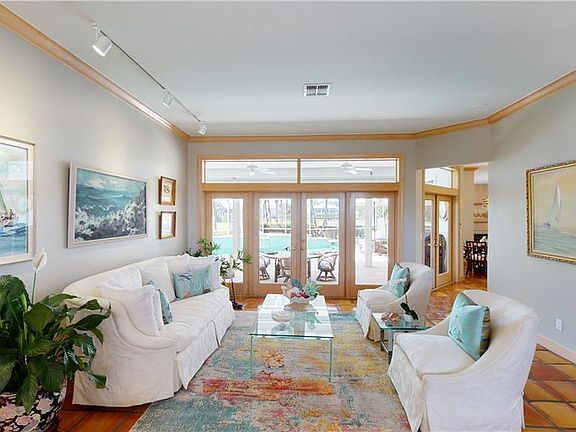 5th image of 8100 Glenfinnan Cir