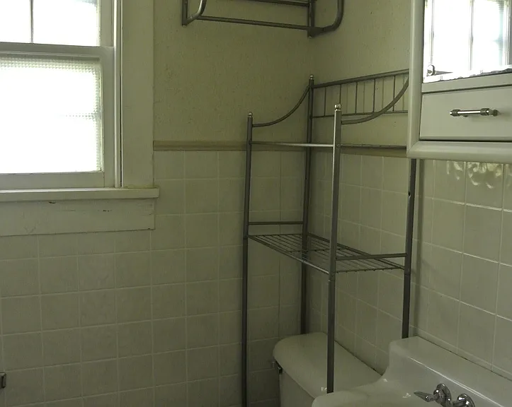 812 Park St SE — Photo 9