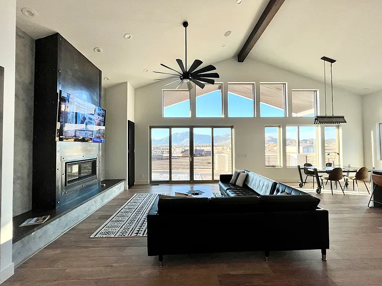 3505 W Friendly Meadow Rd — Photo 12