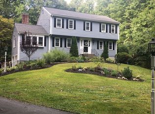 11 Northbridge Rd, Mendon, MA 01756