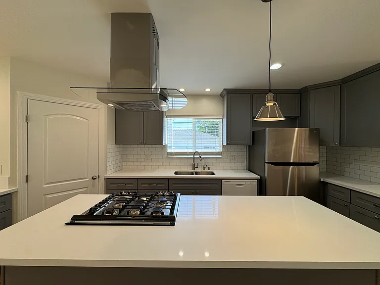 2150 Crescent Ave — Photo 9
