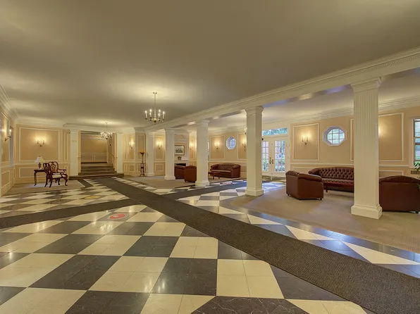 117-01 Park Lane South image 28 of 34