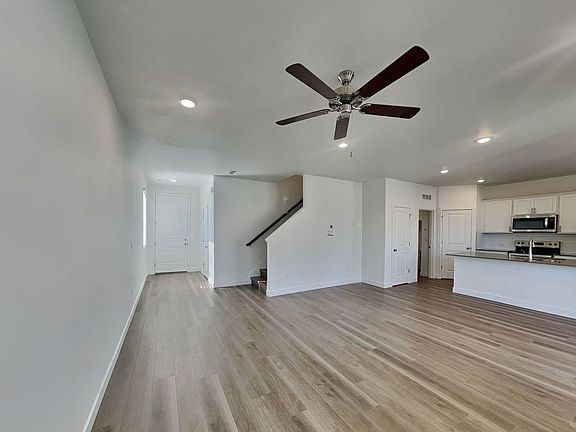 2nd image of 4904 86th Pl NE