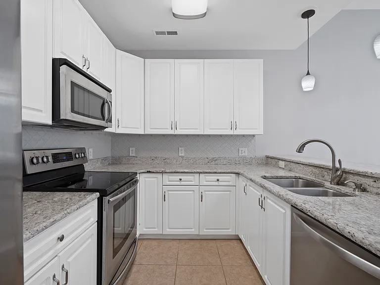 405 Hidden Shores Ct #104 — Photo 8