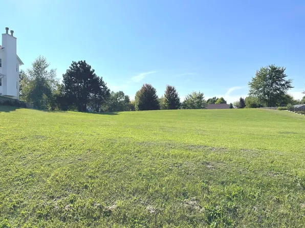 3707 Schuette Dr #14, Wonder Lake, IL 60097