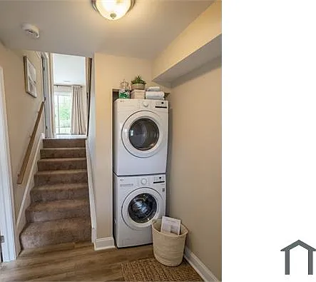 308 Hendrickson Ln #B — Photo 9