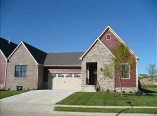 5702 N 157 St, Omaha, NE 68116