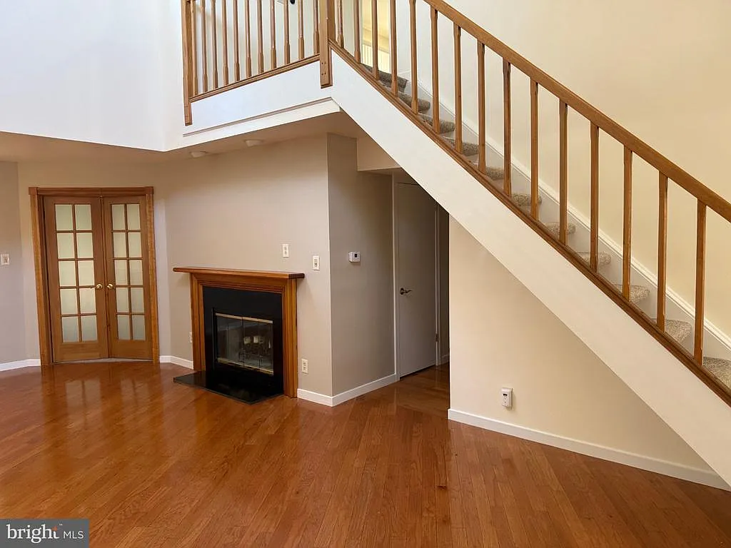 2 bed, 2.0 bath, 1764 sqft, $2,700 — Photo 2