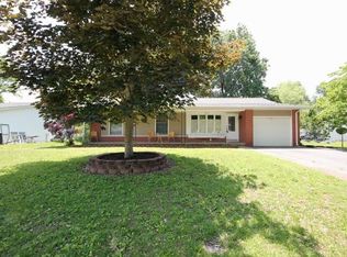 203 W Poos Dr, New Baden, IL