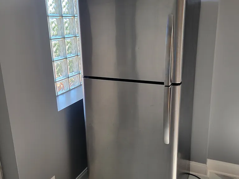 3304 W Fulton Blvd #3 — Photo 3