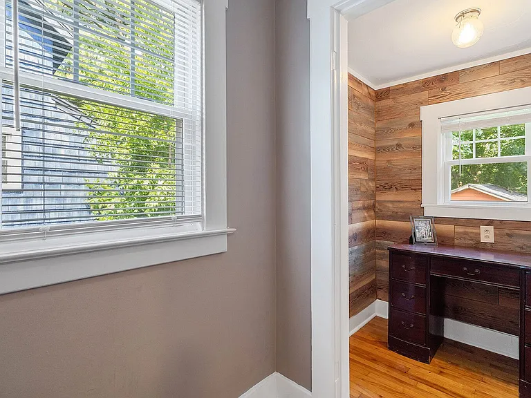 305 Arlington Ave — Photo 7