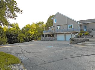 1965 Tamarack Trl, Grafton, WI 53024