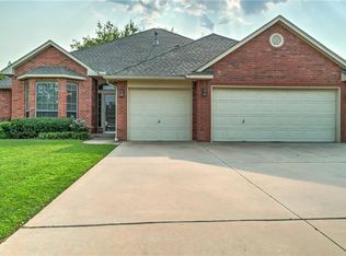 17904 Vermejo Dr, Edmond, OK 73012