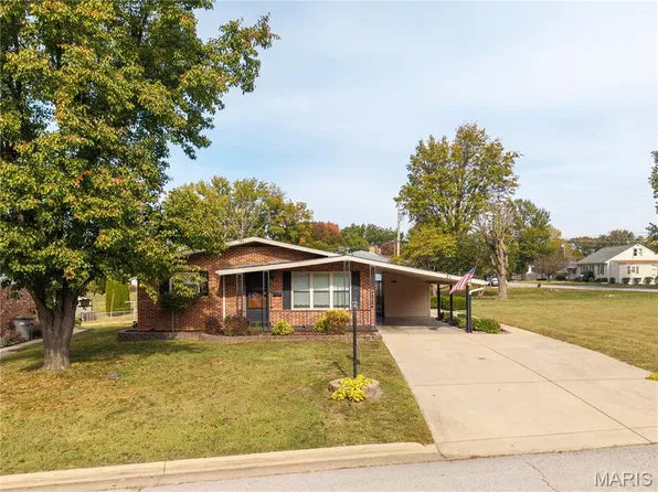 21 Saint Jude Dr, Sainte Genevieve, MO 63670