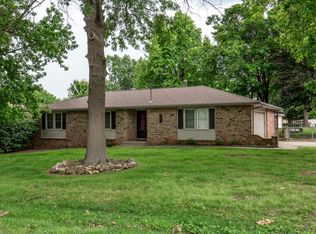 1291 E Sammy Ln, Springfield, MO 65804