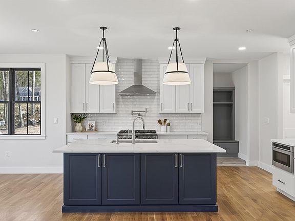 3rd image of 8 Carmel Road