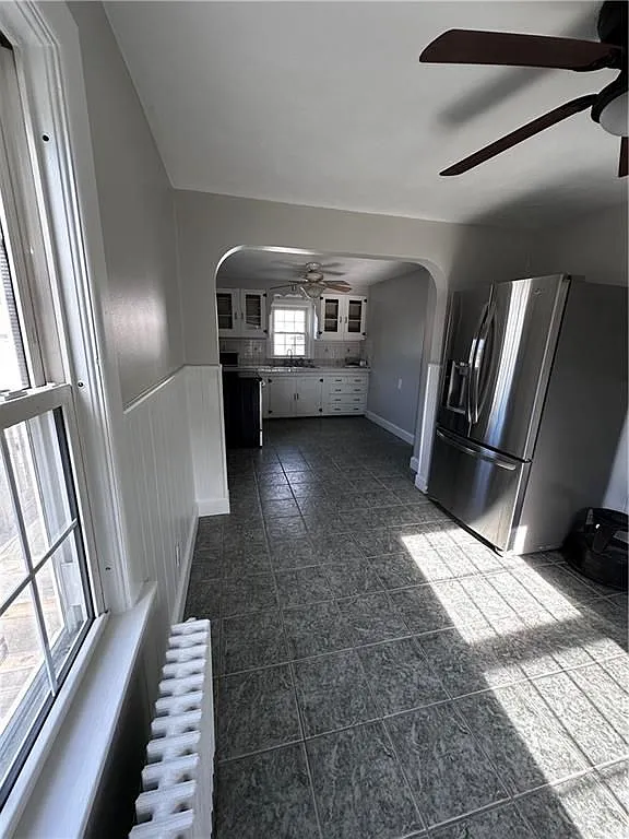 3 bed, 1.0 bath, 1200 sqft, $2,700 — Photo 4