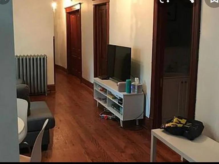 711 Emerson St #1 — Photo 2