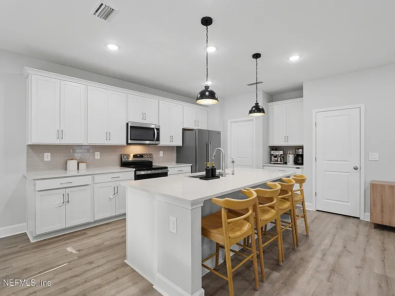 95238 Katherine St — Photo 13